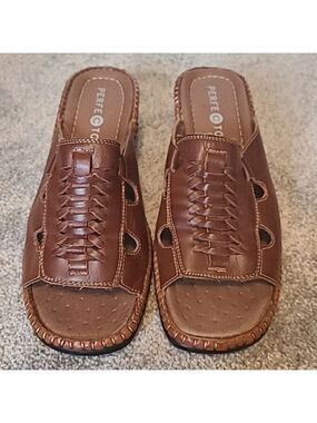 PERFECTO Brown Leather Sandals Size 7